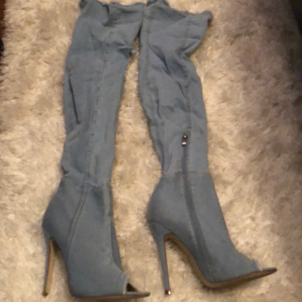 Light colored blue jean boots